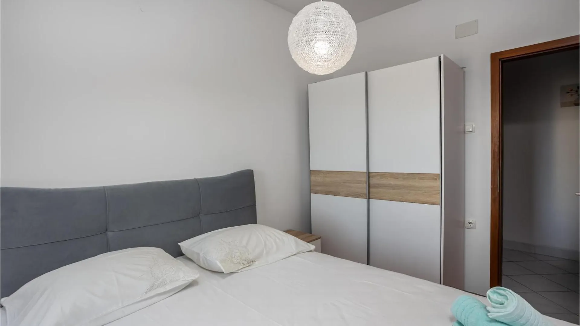 3 Bedroom Amazing Apartment In Novi Vinodolski Croatia
