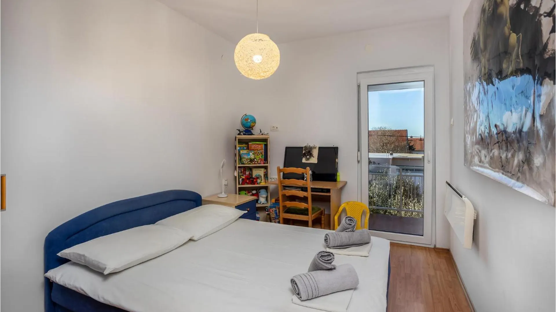 3 Bedroom Amazing Apartment In Novi Vinodolski